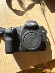 Canon EOS 5D Mark II 38k Shutter