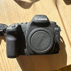 Canon EOS 5D Mark II 38k Shutter