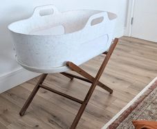Snooze basket