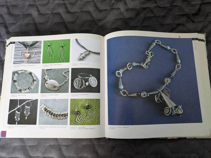 1000 Jewelry Inspirations Book