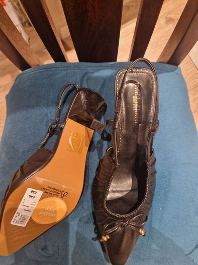 River Island slings black