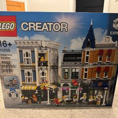 Lego Creator Assembly Square