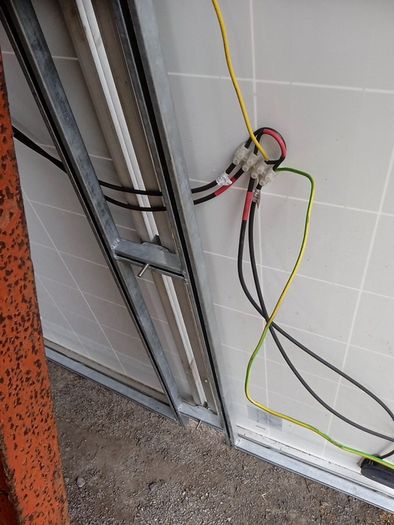 225W solar panels