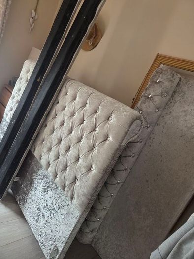King size bed