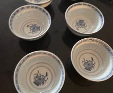 Reduced Vintage set of good quality six rice eye tea bowls