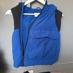 Sleeveless jacket for boys