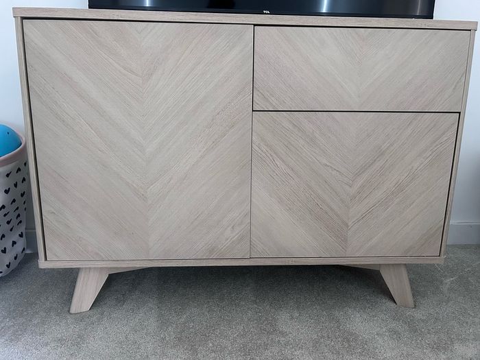 sideboard