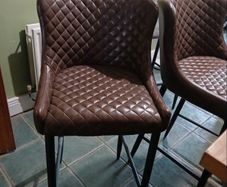 2 Bar stools