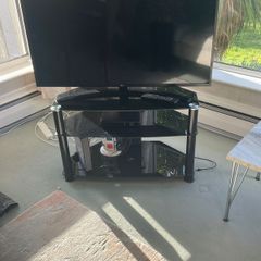 Black Glass 3 Tier TV Stand