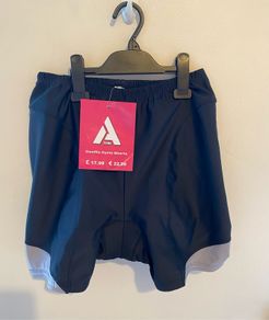 Azore Coolflo Cycling Shorts Size 12-14 BNWT