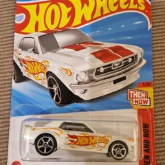 Hot Wheels - 67 Ford Mustang Coupe