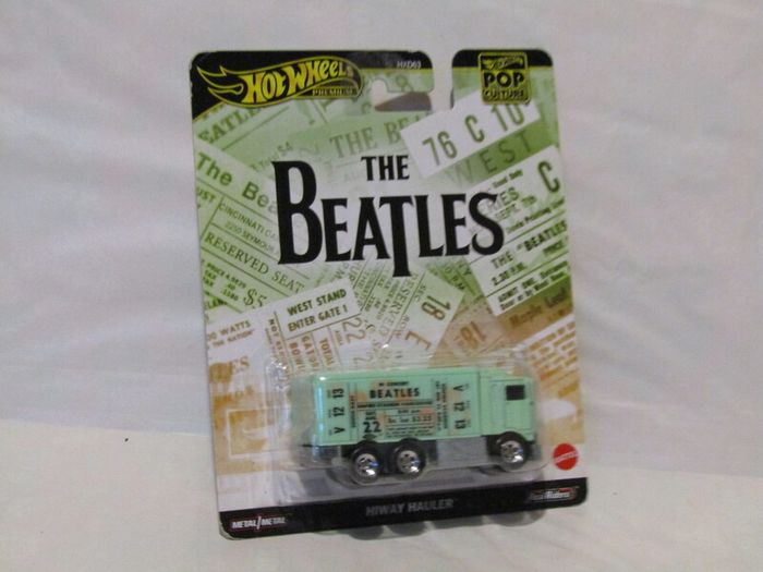 Hot Wheels The Beatles Premium Pop Culture Hiway Hauler Brand New Sealed
