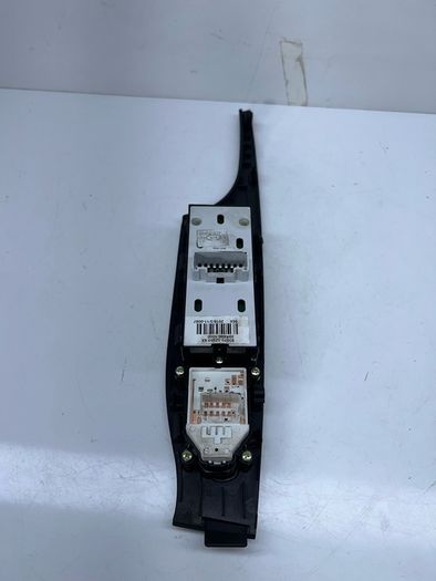 Hyundai i40 Electric Window Switch Right Off Side Front 2016 93570-3Z550 A2l5b7s