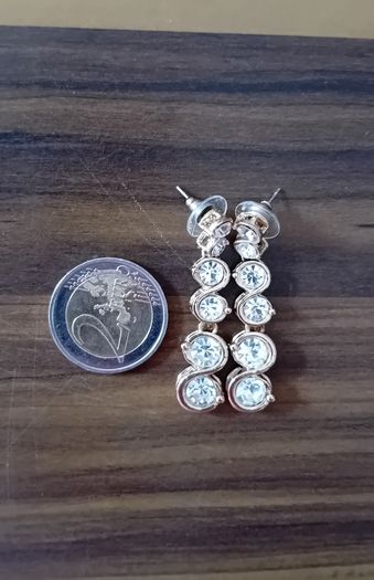 costume gold drop earrings