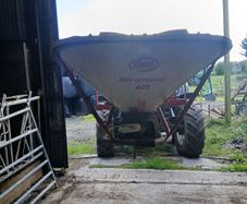 Fertiliser sower