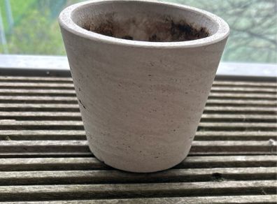 Plant pot