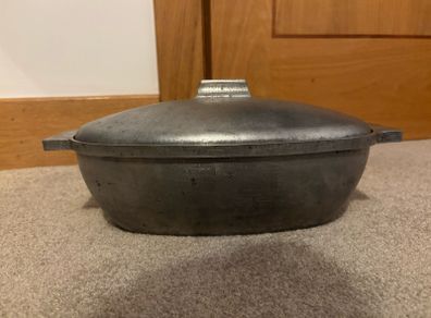 Vintage Aluminium Pot / Casserole Dish