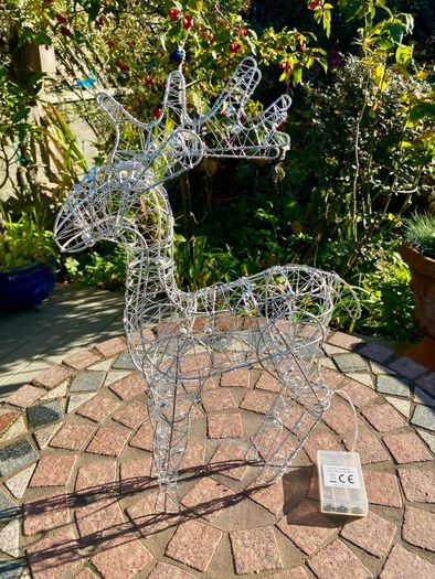 Lit Wire Christmas Reindeer
