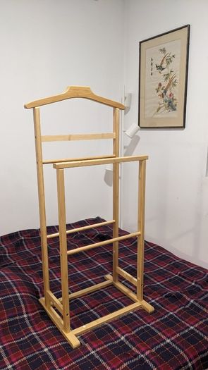 Bamboo valet stand - clothes hanger