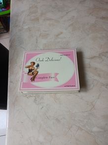 The Colour Institute  Complete Face Set.  New  in Original  Box.