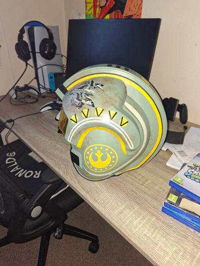 star war helmet