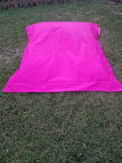 Big Bertha XXL beanbag Hotpink