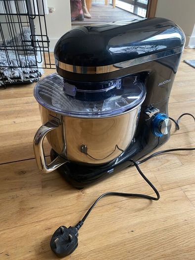Aucma Stand Mixer for the Baking Hero