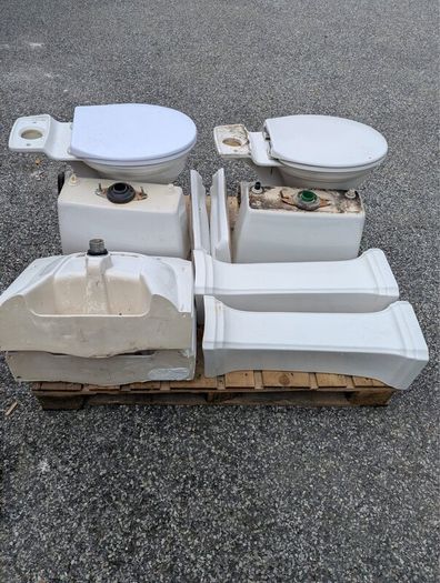Porcelain Bathroom sets