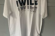 BNWT Under Armour Top - Large