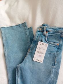 Zara TRF - Cropped Flare High-Rise Jeans - Size 32 UK 4 - BNWT RRP 30