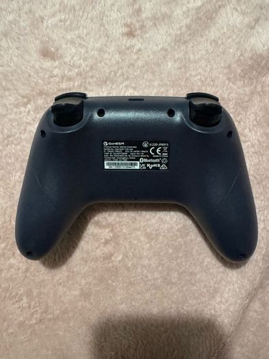 Gaming controller