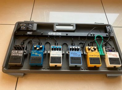 Pedalboard GPB with 5 BOSS Effects & Tuner