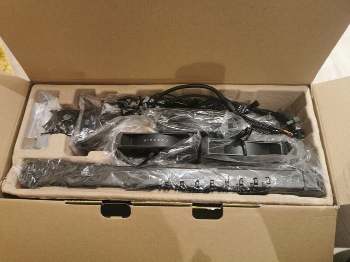 Corsair Icue H150i Rgb Elite Liquid Cpu Cooler (16 Dynamic Rgb Leds, 120mm Af Elite Series Fdb Fans, 360mm Radiator, Icue, Black (read Description)