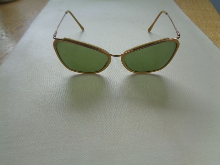 Vintage Sunglasses for Sale