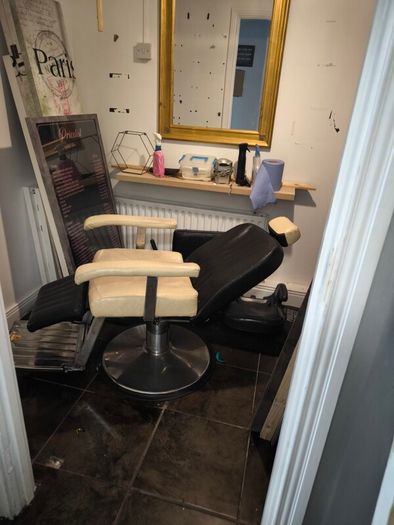 barber station