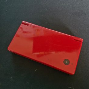 Nintendo DSi Red