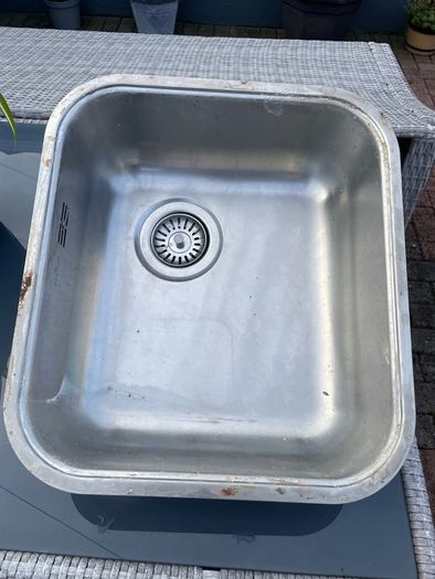 Under counter sink