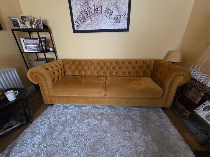 The Perfect Reading Seat !!!
