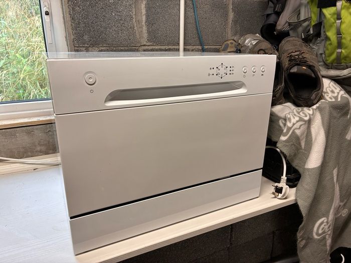 6 place counter top dishwasher