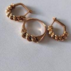 14k / ct Gold earrings & ring that come in a set