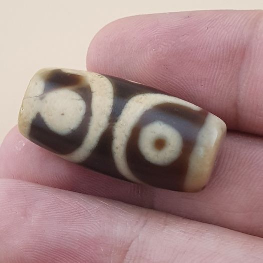 Vintage 3 Eyes Himalayan Tibetan Agate Dzi Bead Amulet
