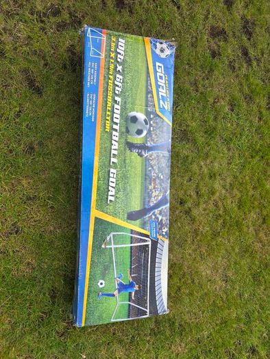 Brand New Goalz Pro 10ft by 6ft Football Goal still in box