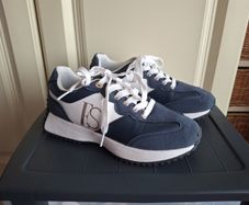Ladies Trainers