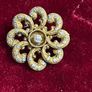 14kt gold pin wheel brooch Image 5