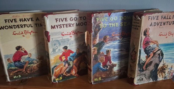 Famous Five bundle incl First Editions