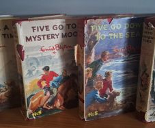 Famous Five bundle incl First Editions