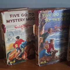 Famous Five bundle incl First Editions