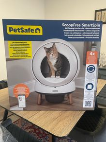 Pet Smart Self cleaning Cat Litter Box