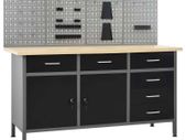Workbench with Four Wall Panels