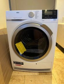 AEG heat pump dryer
